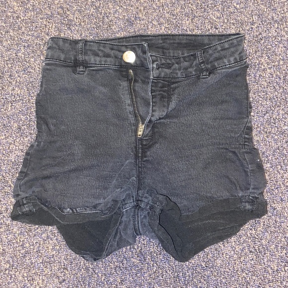 H&M Pants - H&M; Size 36 (EUR); Black Demin Short Shorts